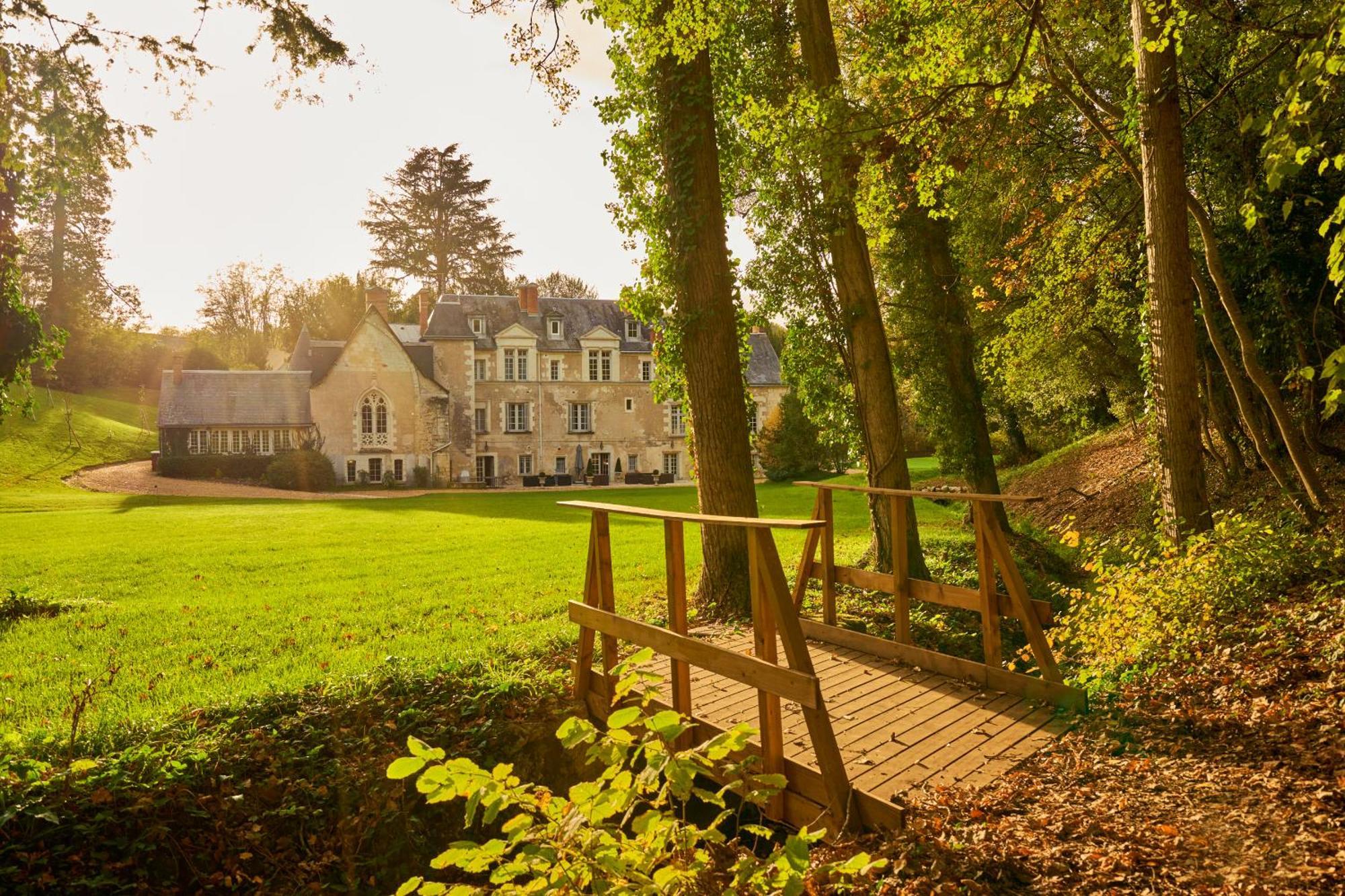 Domaine De La Commanderie De Ballan Exterior photo